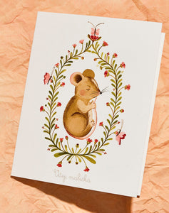 Papírové přání s myškou k narození holčičky v detailu